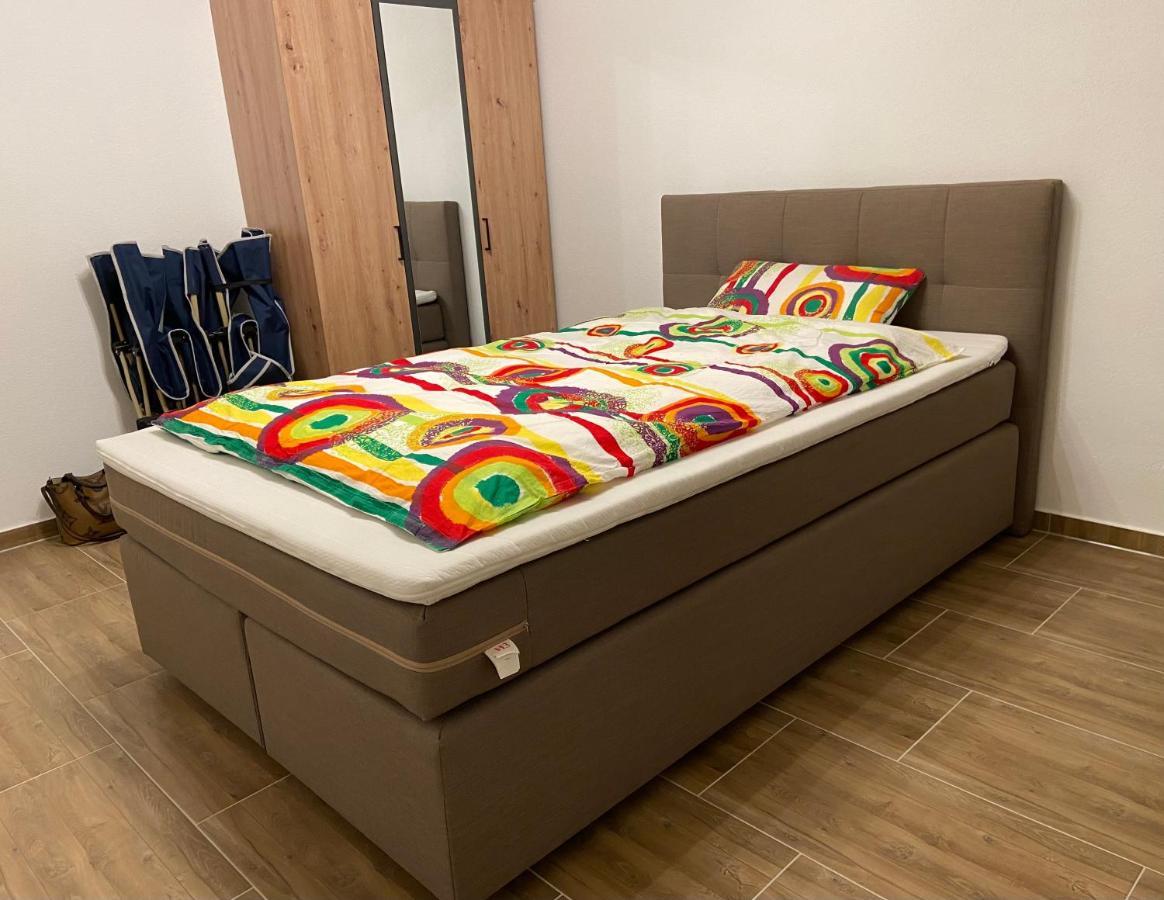 Apartment In Zentrum クレーフェルト エクステリア 写真